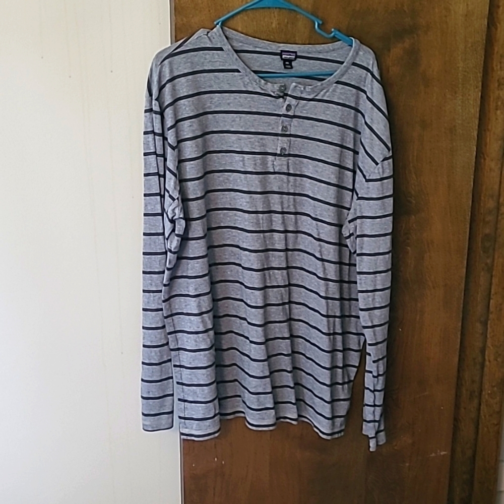 Mens Patagonia shirt